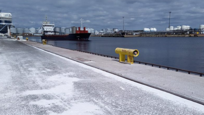 Lannoitetta laiturilla